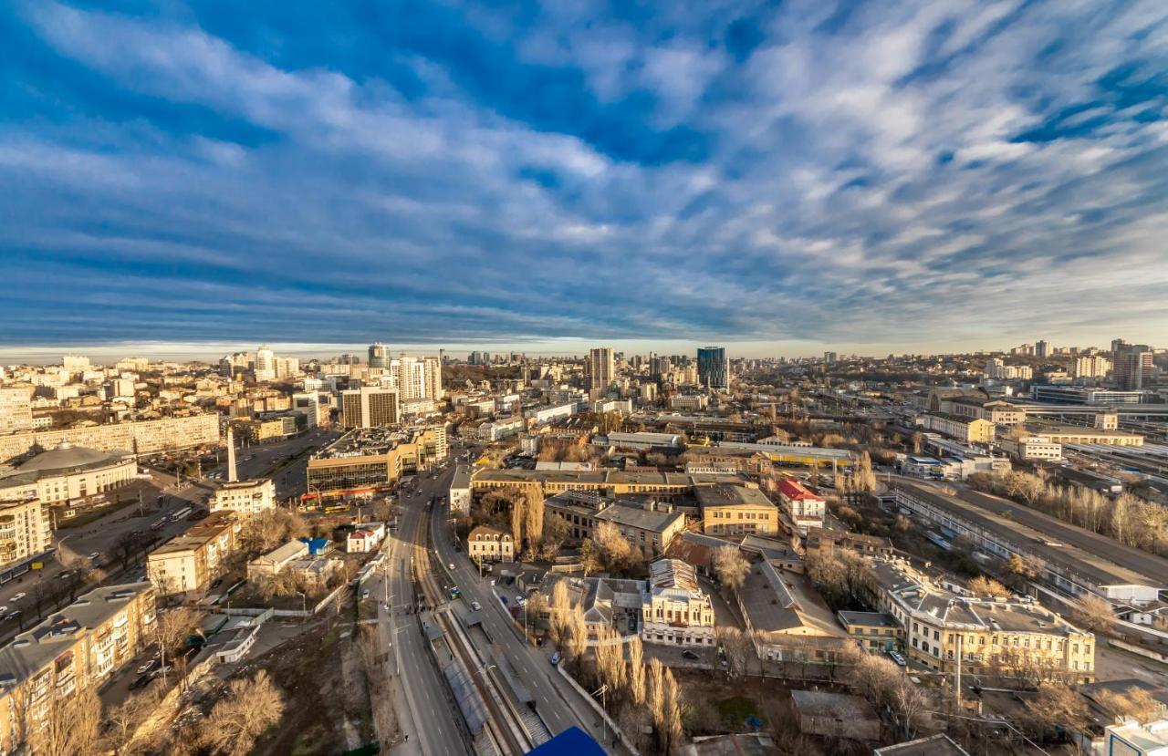 Victory-30 Luxury Apartment Center Kyiv Exterior photo